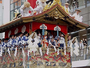 Khám ngay lễ hội Kanda Nhật Bản